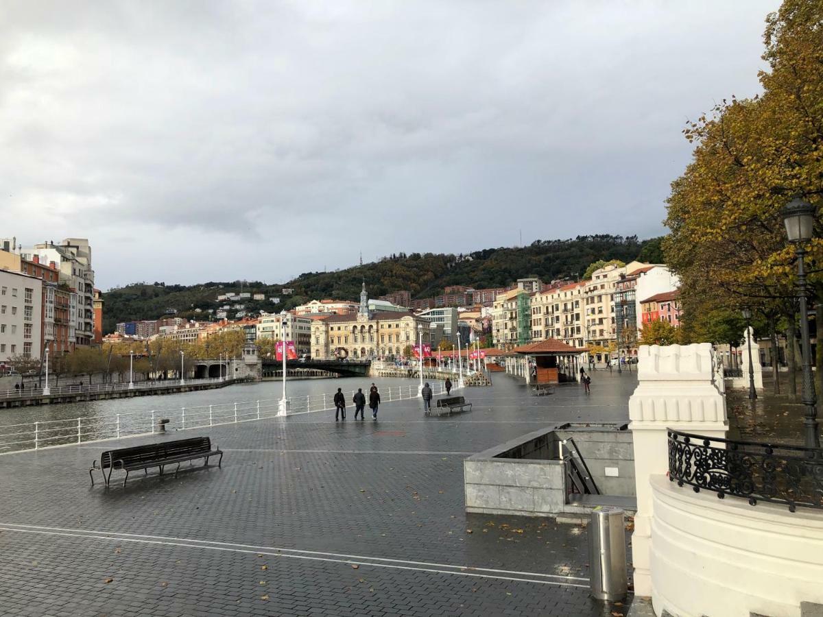Apartamento Minimalista En El Corazon De Bilbao Zewnętrze zdjęcie