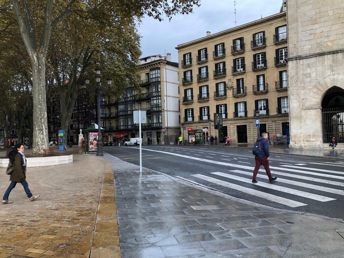 Apartamento Minimalista En El Corazon De Bilbao Zewnętrze zdjęcie